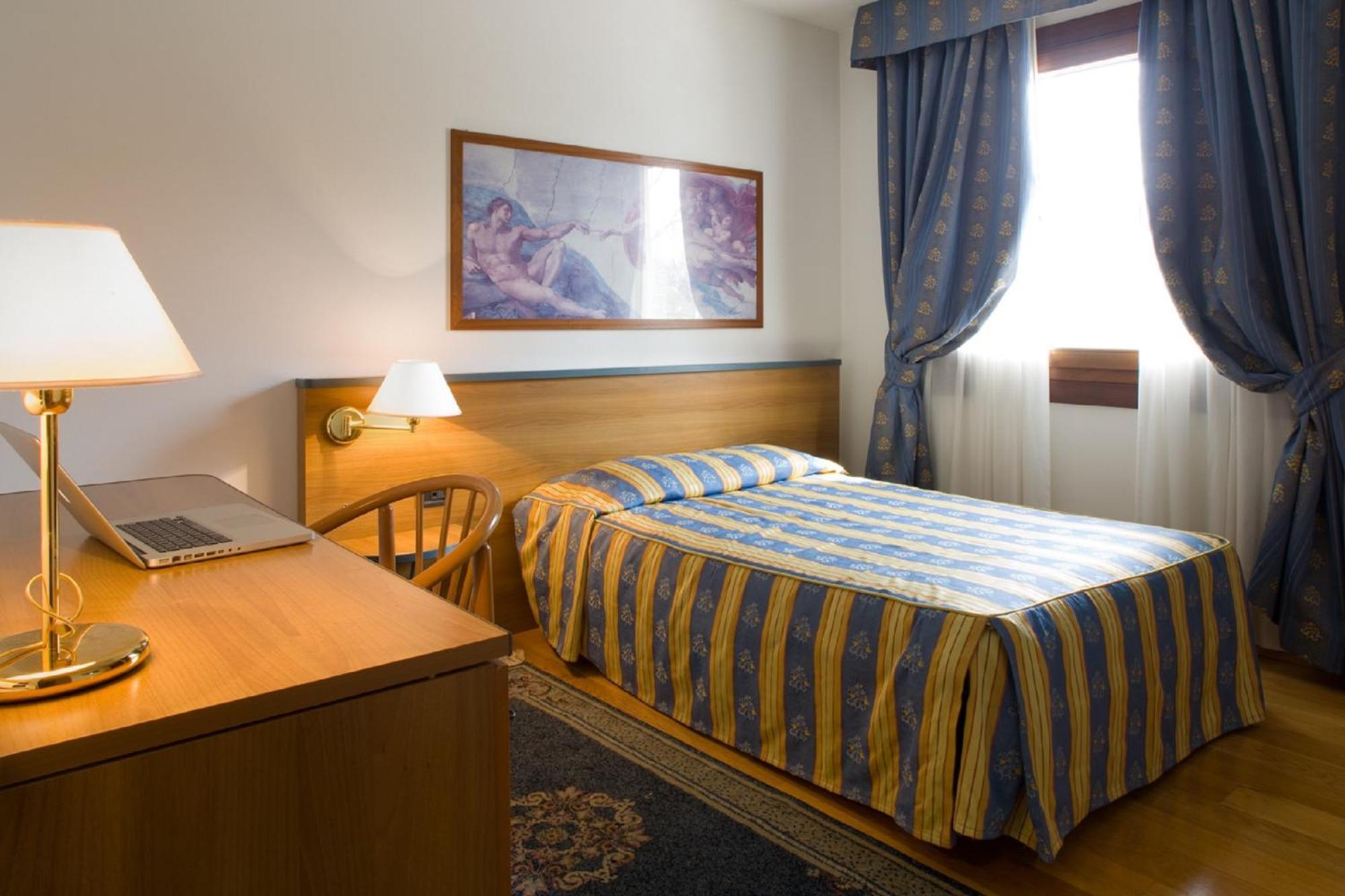 Hotel Luna Vigonovo  Oda fotoğraf